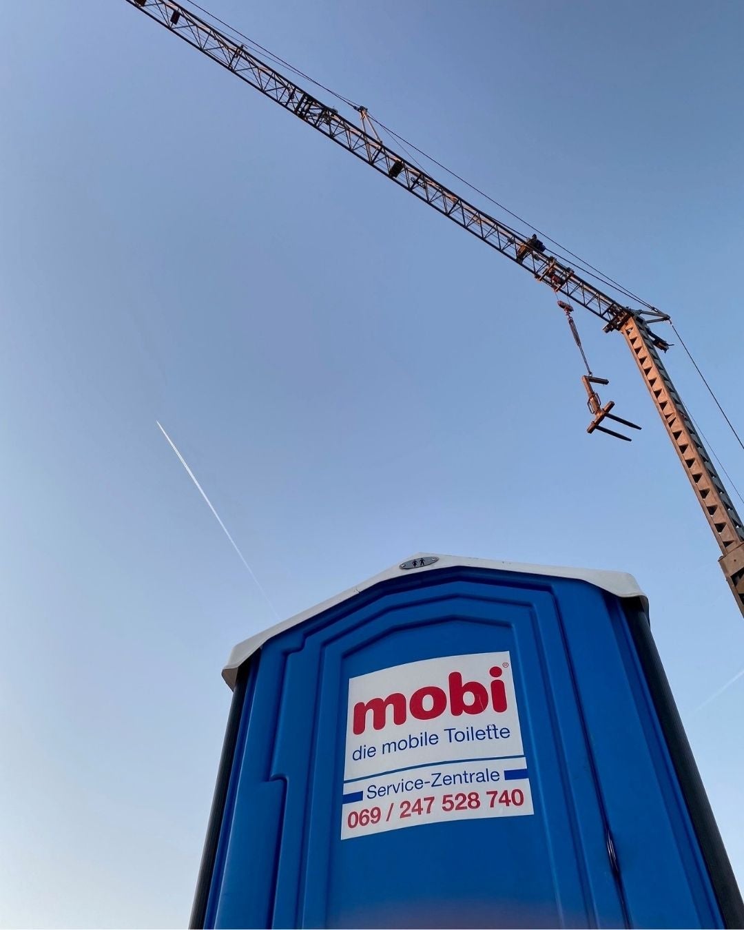 mobi Mobiltoilette | Mobile Baustellen Toilette | Baustellen WC | Lieferung Reinigung & Wartung | Ökologische Entsorgung | Haftungsbefreiung | Endreinigung | Baustellenklo mieten | mobile Toiletten – 3