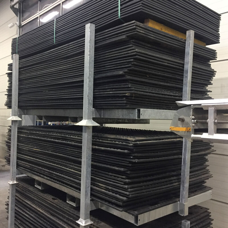 Überfahrplatte Kunststoff 2400 1200 15mm mieten bei Thomas Lerch Bau- und Industriebedarf GmbH