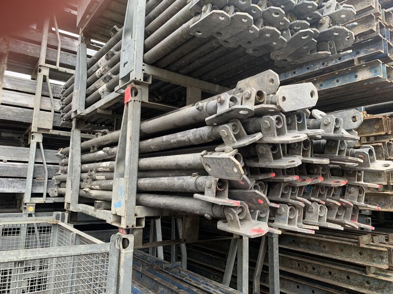 Richtstrebe 2 50 3 50m mieten bei Thomas Lerch Bau- und Industriebedarf GmbH
