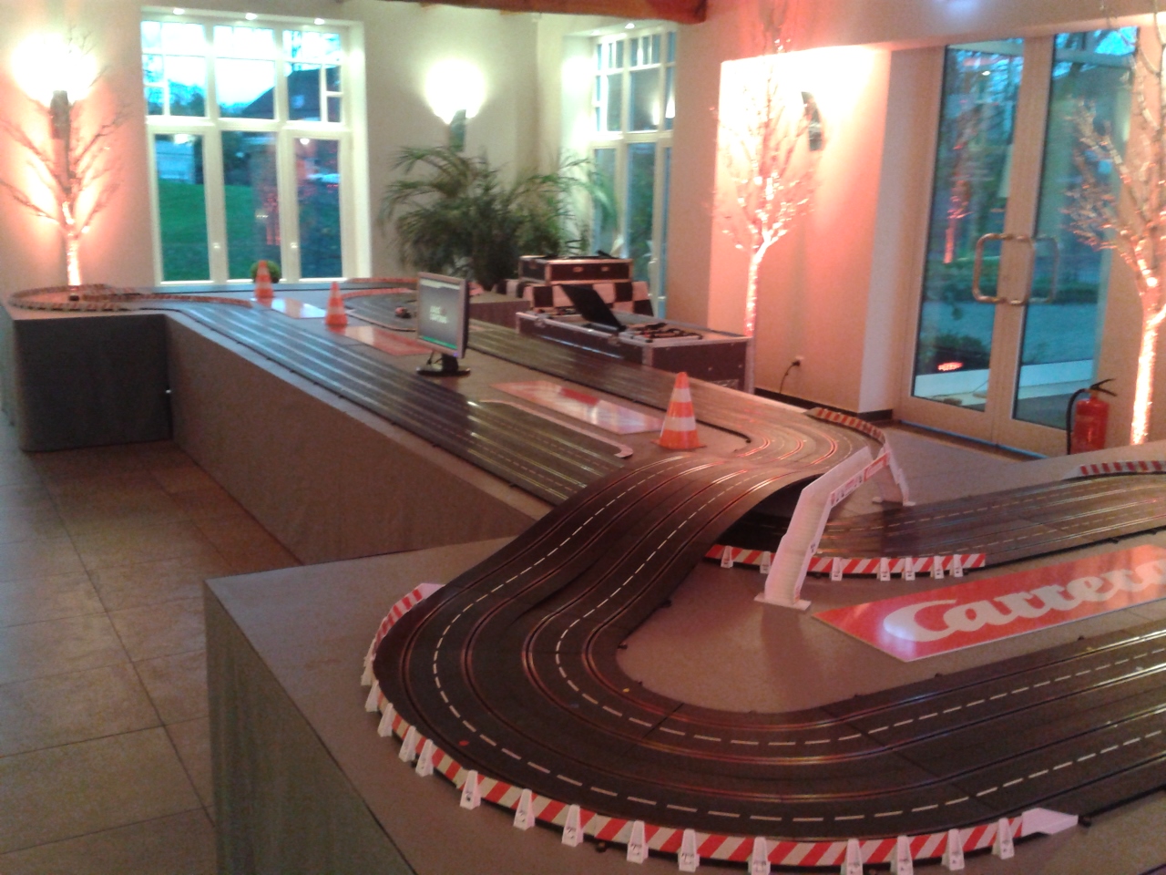Carrera Rennbahn XXL mieten bei Fun Promotion