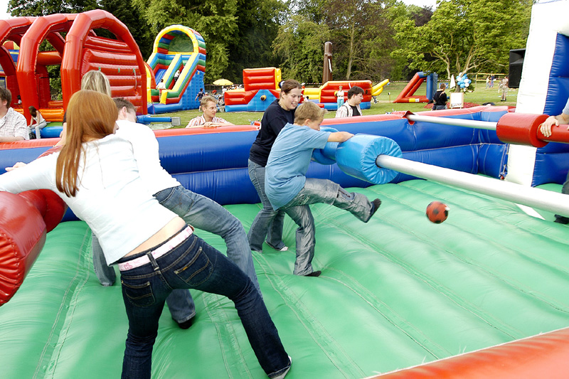 Mega Fussballkicker XXL mieten bei Fun Promotion