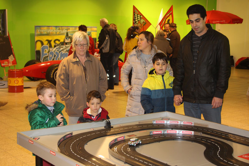 Carrera Rennbahn mieten bei Fun Promotion