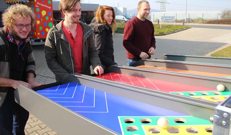 Derbyrennen Surfer mieten bei Fun Promotion