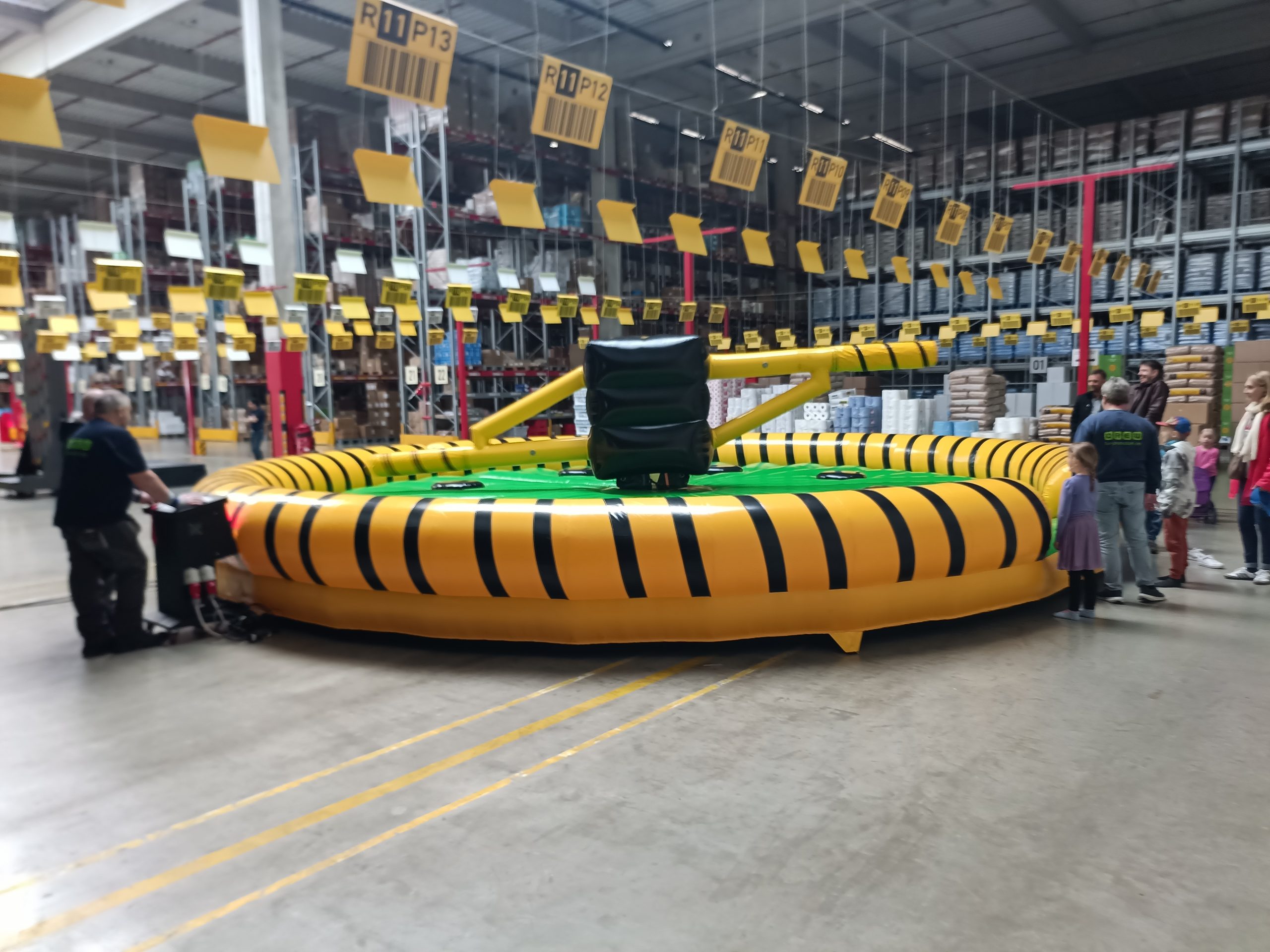 Log Slammer | Baumstammspringen mieten bei Fun Promotion
