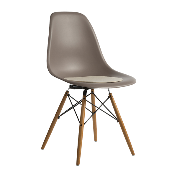DSW Chair Ahorn Sitz mauve-grau mit Filzauflage weiß mieten