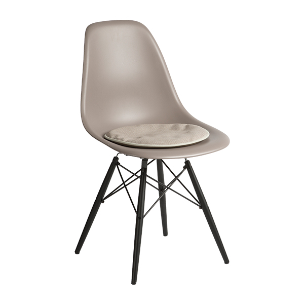 DSW Chair Ahorn schwarz Sitz mauve-grau mit Seat Dot mieten