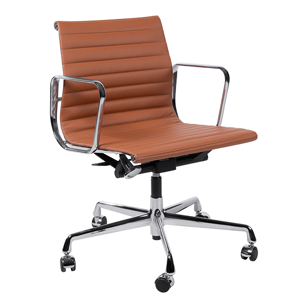 Aluminium Chair EA 117 cognac drehbar mit Armlehnen mieten