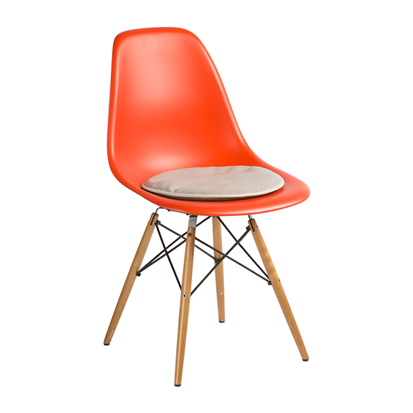 DSW Chair Ahorn Sitz rot mit Seat Dot sand/coffee mieten