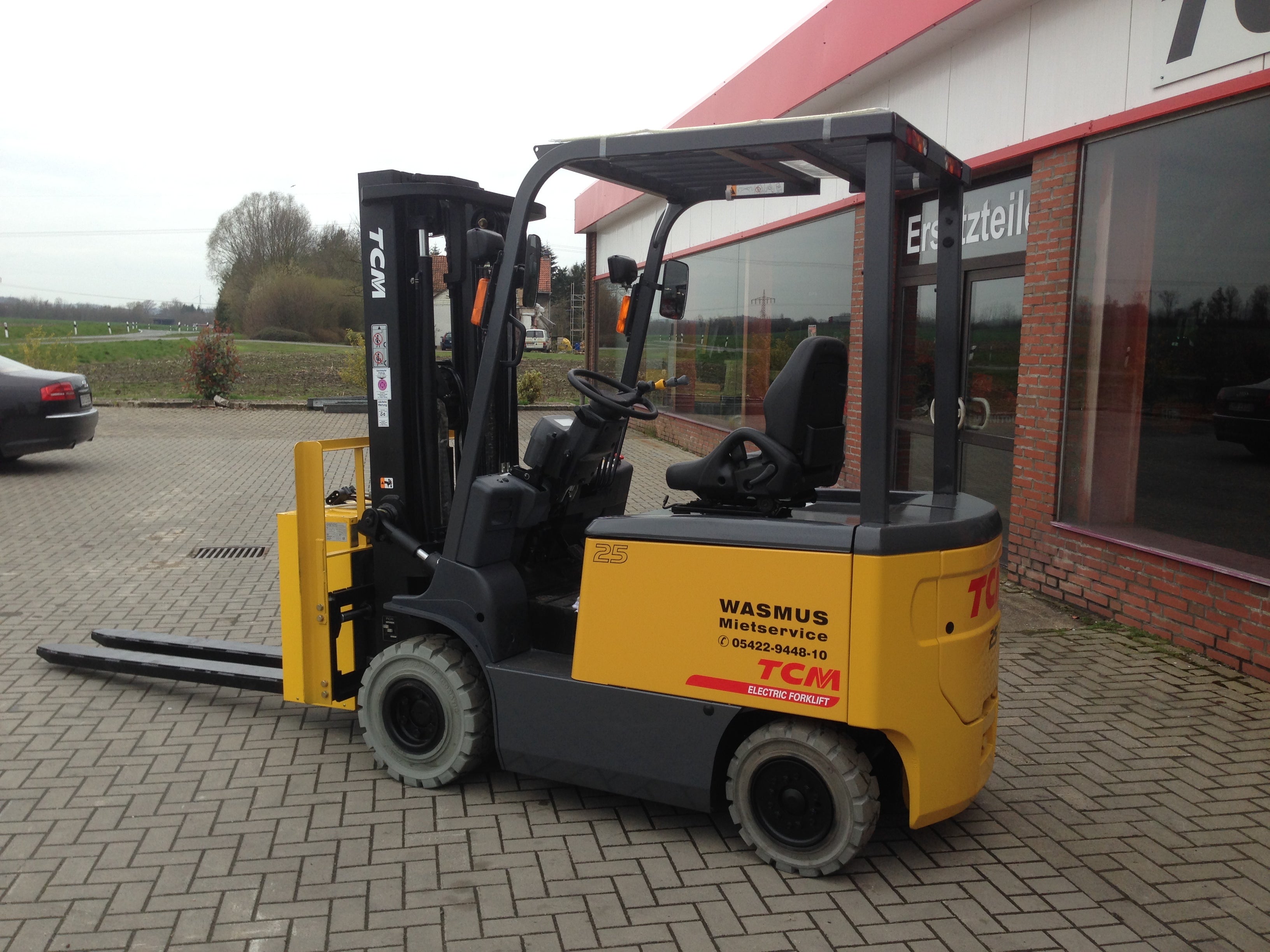 Elektro-Gabelstapler Tragkraft 2.500 kg Hubhöhe 4.800 mm Triplex