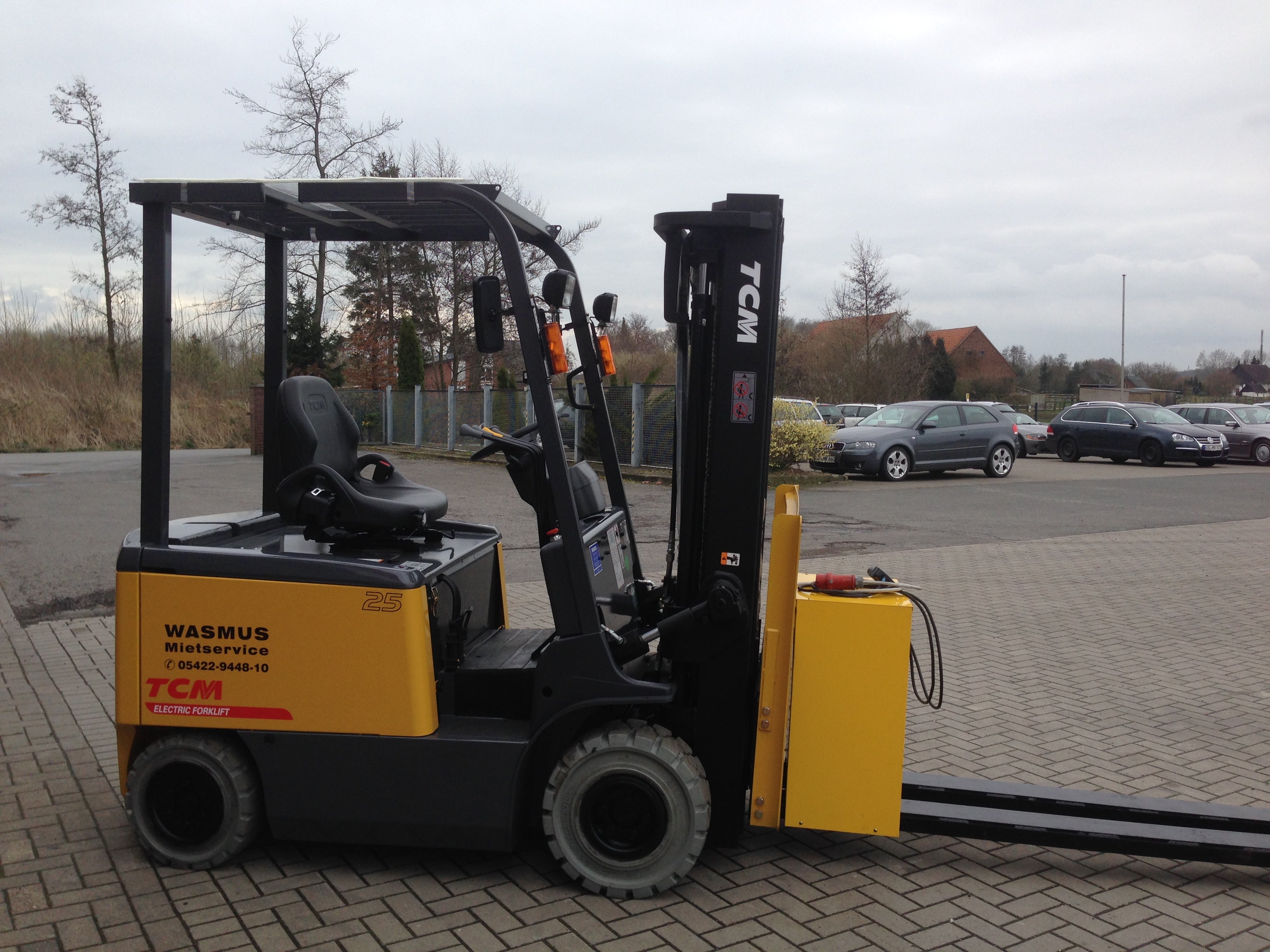 Elektro-Gabelstapler Tragkraft 2.500 kg Hubhöhe 4.800 mm Triplex – 2