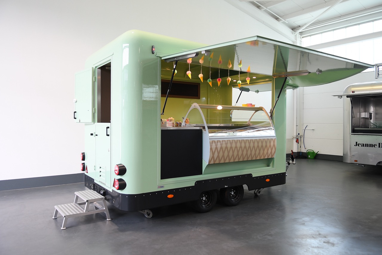 Eiswagen Mieten: Modell Baserunner – Fahrzeug-ID P017 mieten bei ROKA Werk GmbH