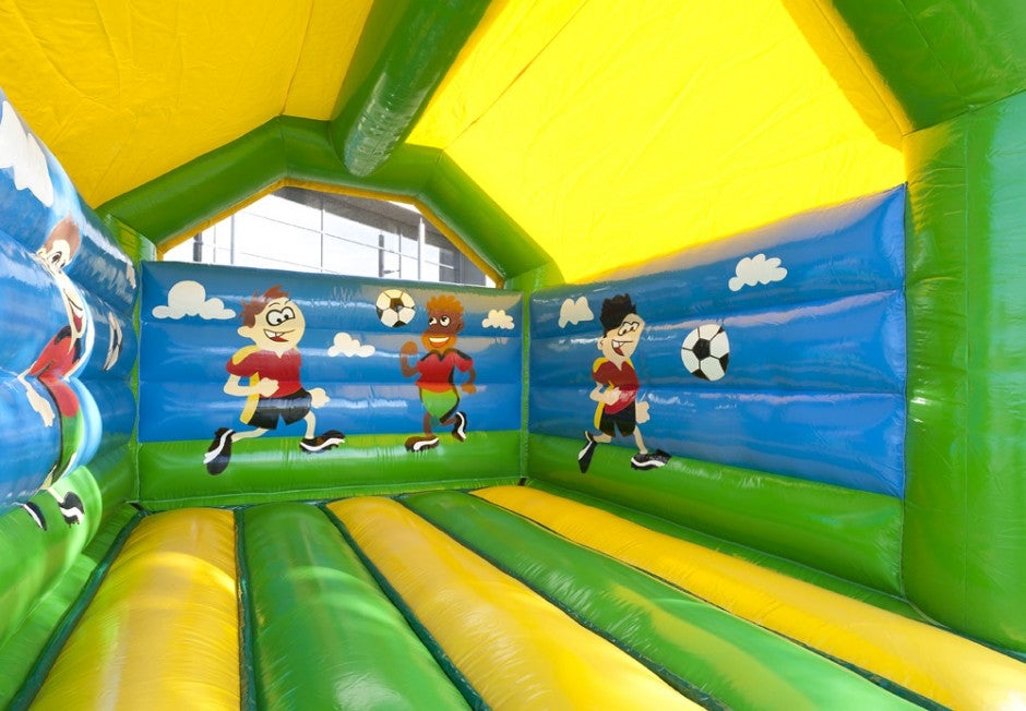Hüpfburg Fussball mit Dach, 5x4m – 2