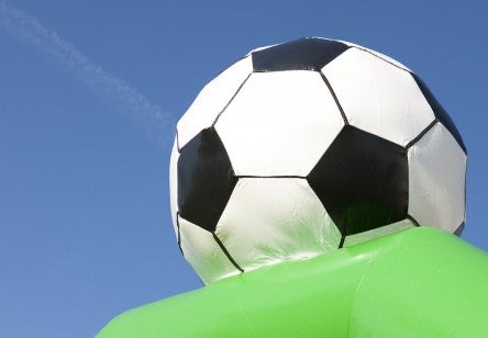 Hüpfburg Fussball mit Dach, 5x4m – 3