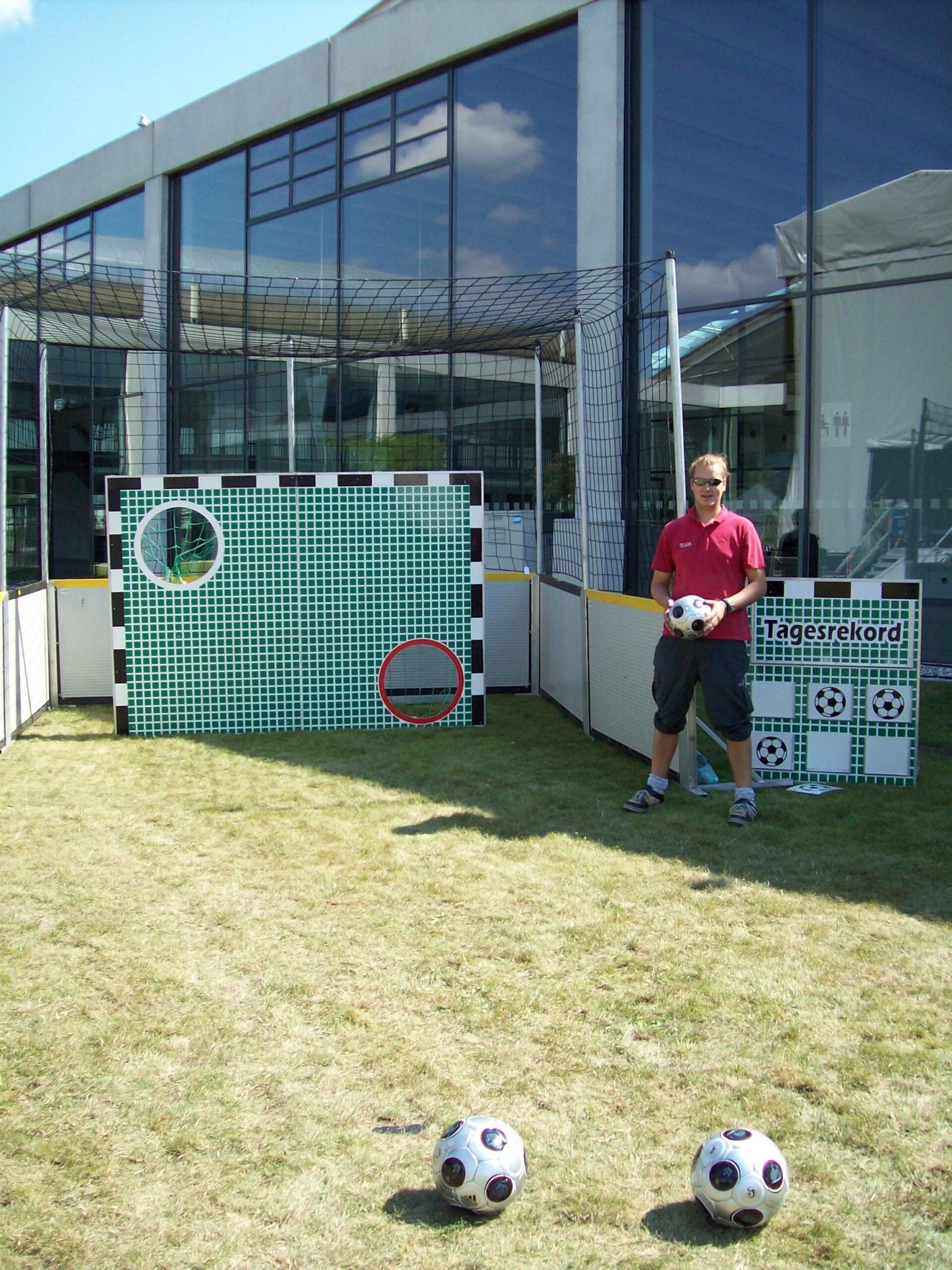 Torwand mieten bei play and fun team GmbH