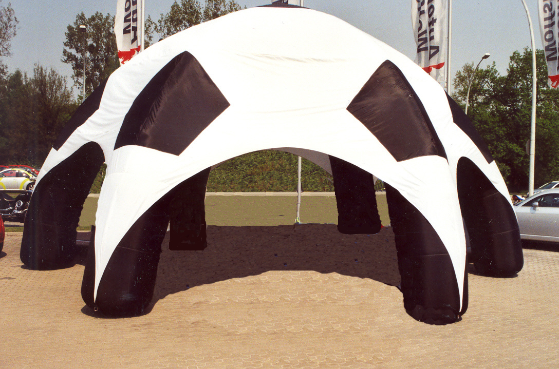 Soccer-Dome mieten bei Play and Fun Team