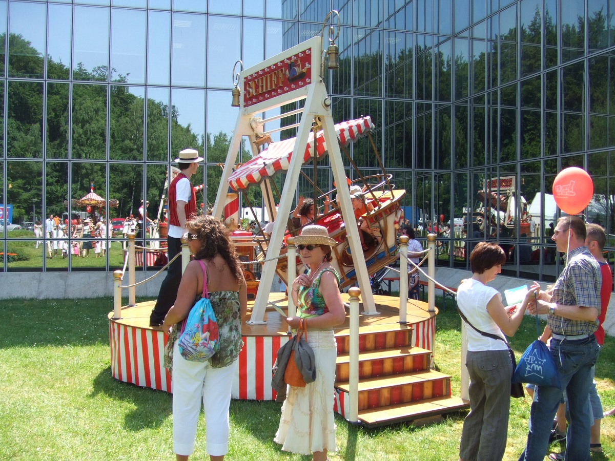 Schiffschaukel mieten bei play and fun team GmbH