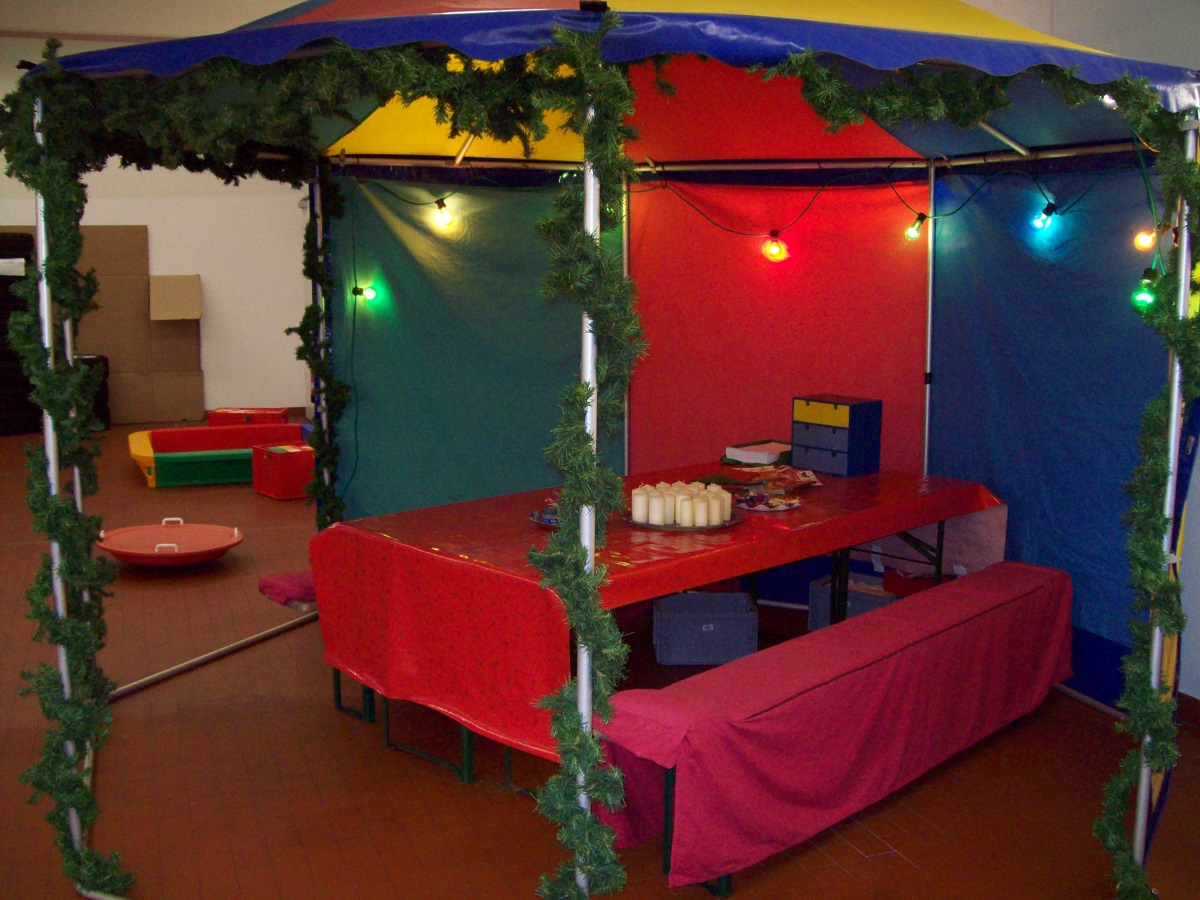 Christmas-Creativ mieten bei Play and Fun Team