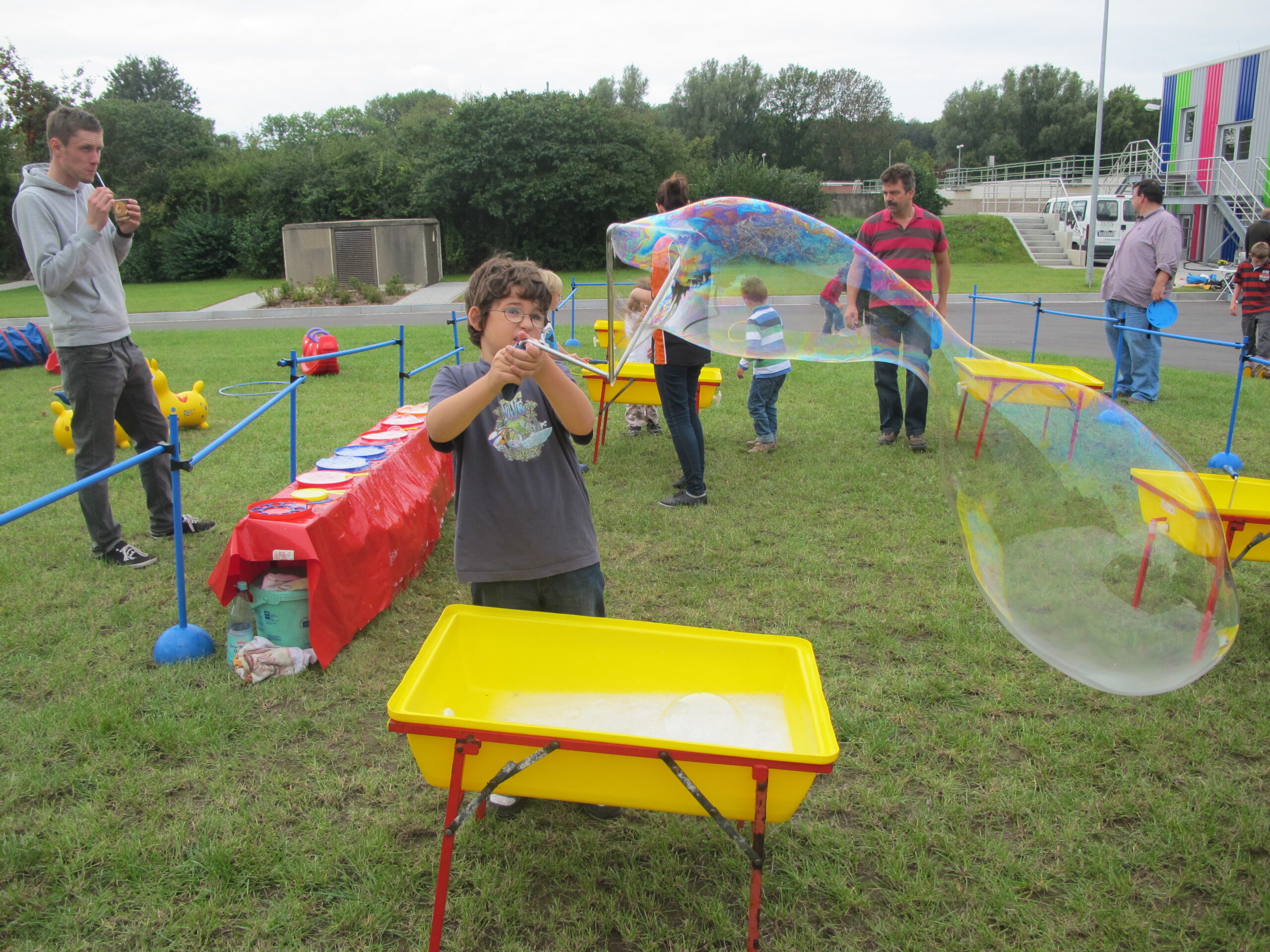 Bubble-Town mieten bei play and fun team GmbH