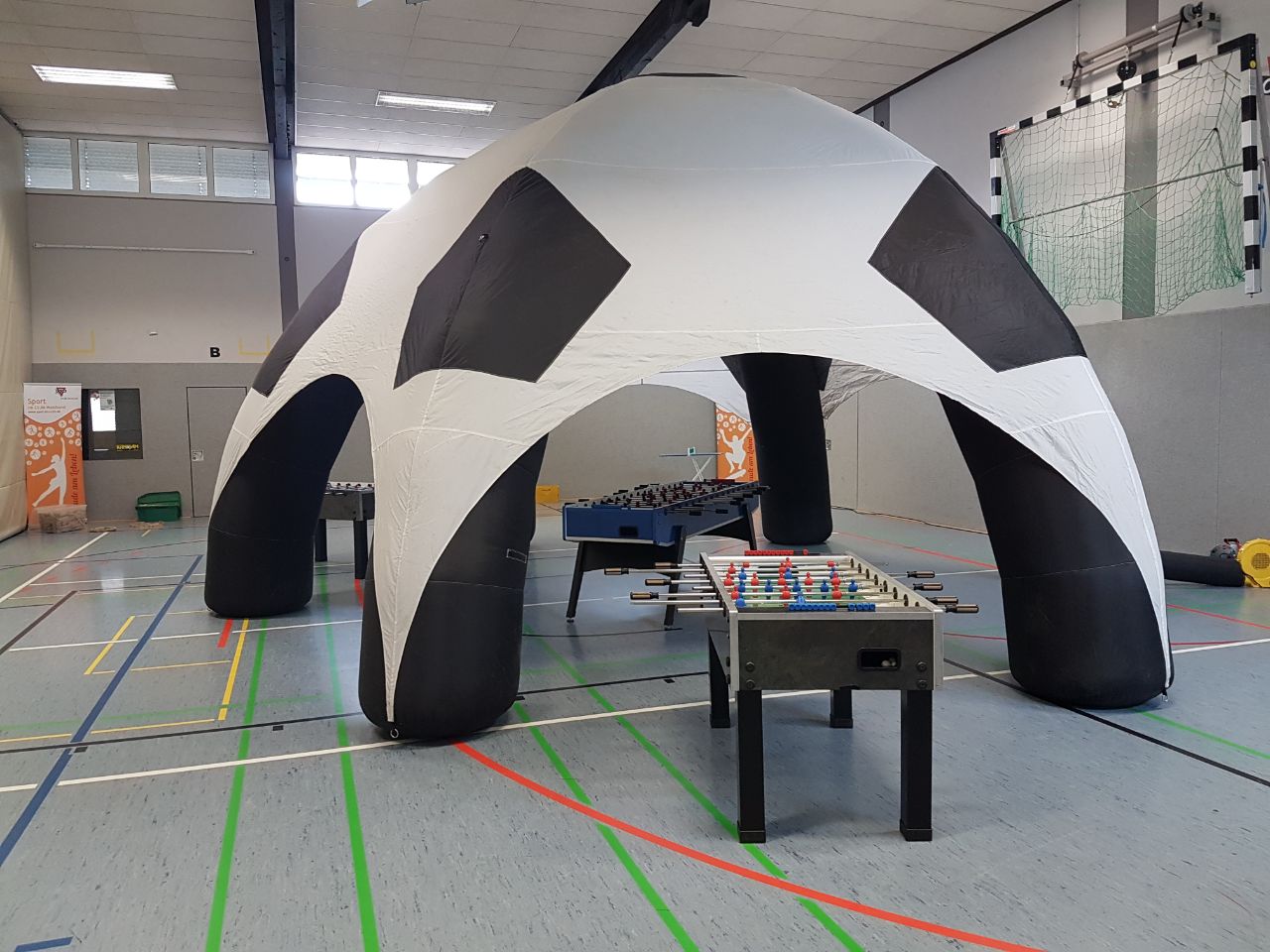 Kicker-Dome mieten bei Play and Fun Team