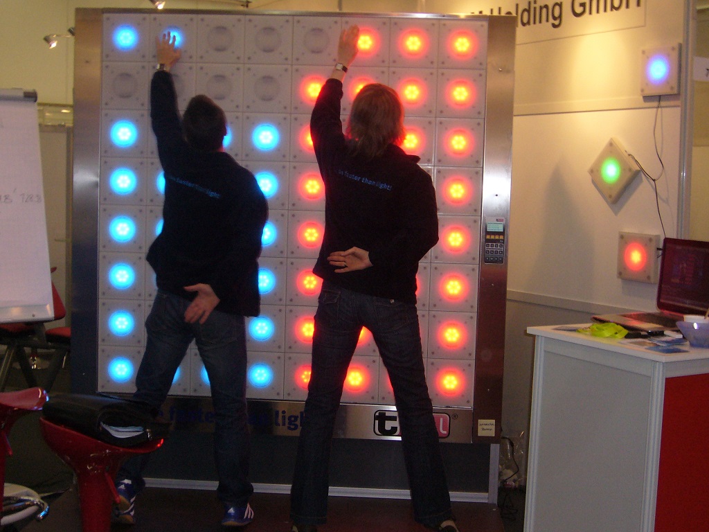 twall® mieten bei play and fun team GmbH