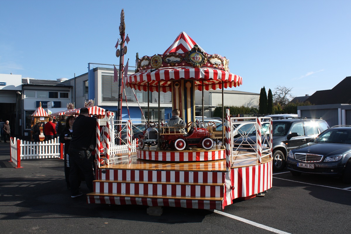Oldtimerkarussell mieten bei play and fun team GmbH