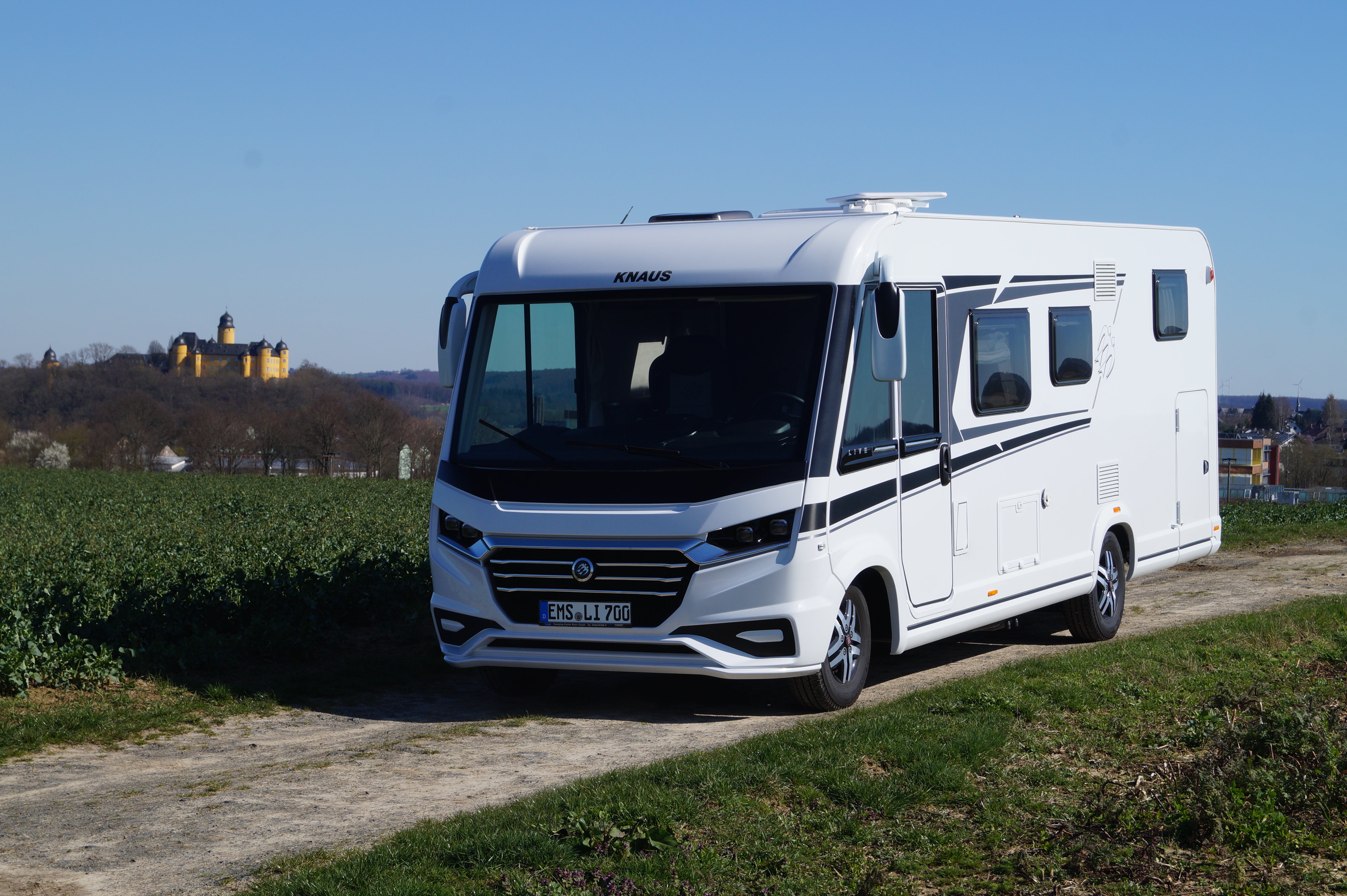 Knaus Live I 700 MEG - Automatik - AHK