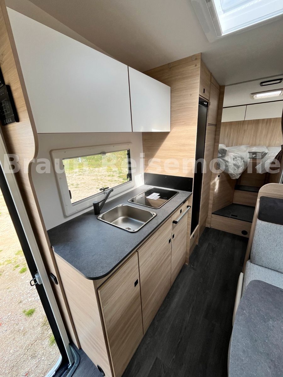 Geräumiges Wohnmobil für bis zu 6 Personen – 4