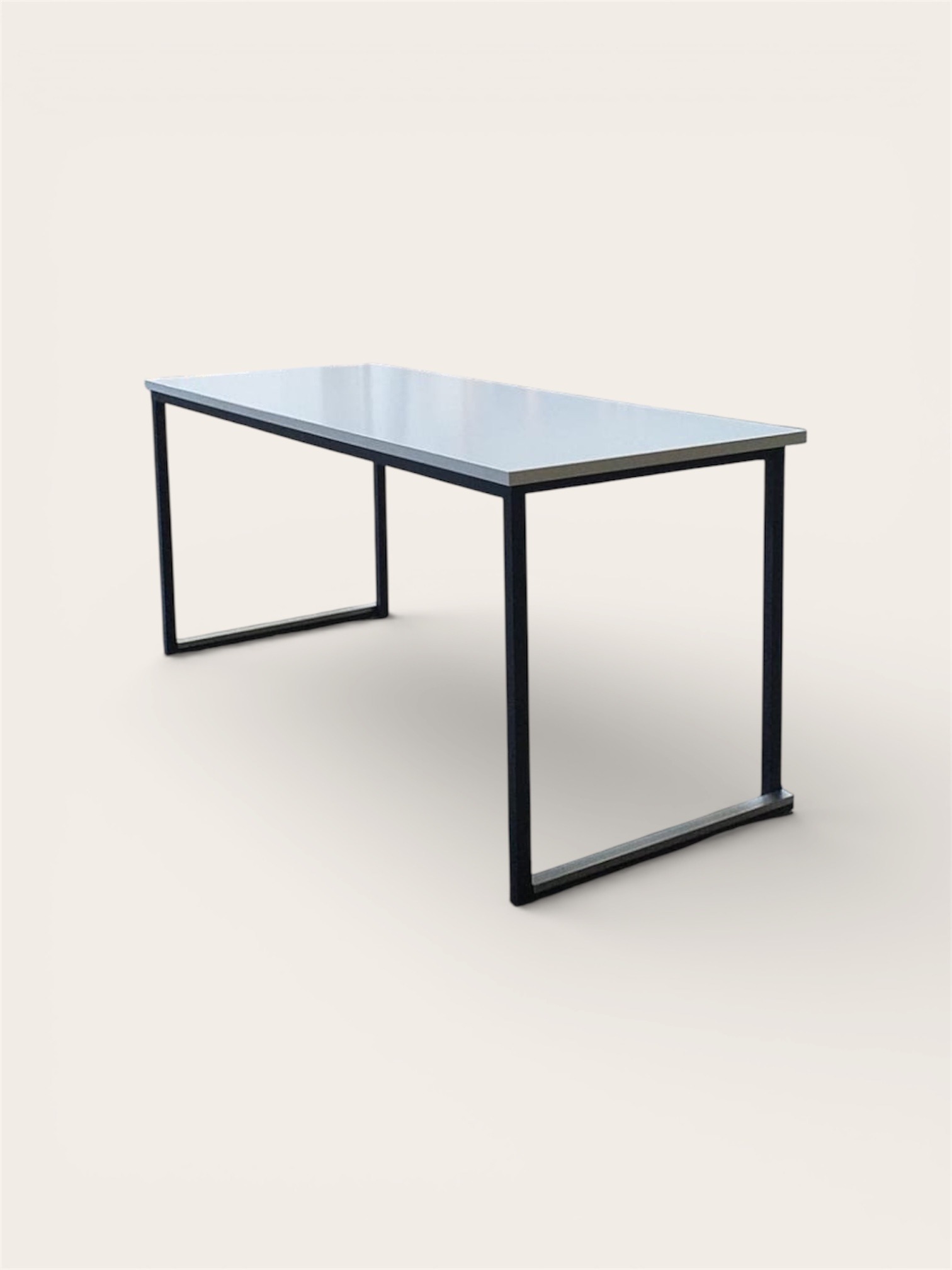 Tisch ”Time Square” 180×70, schwarz/weiß mieten bei Northern Events
