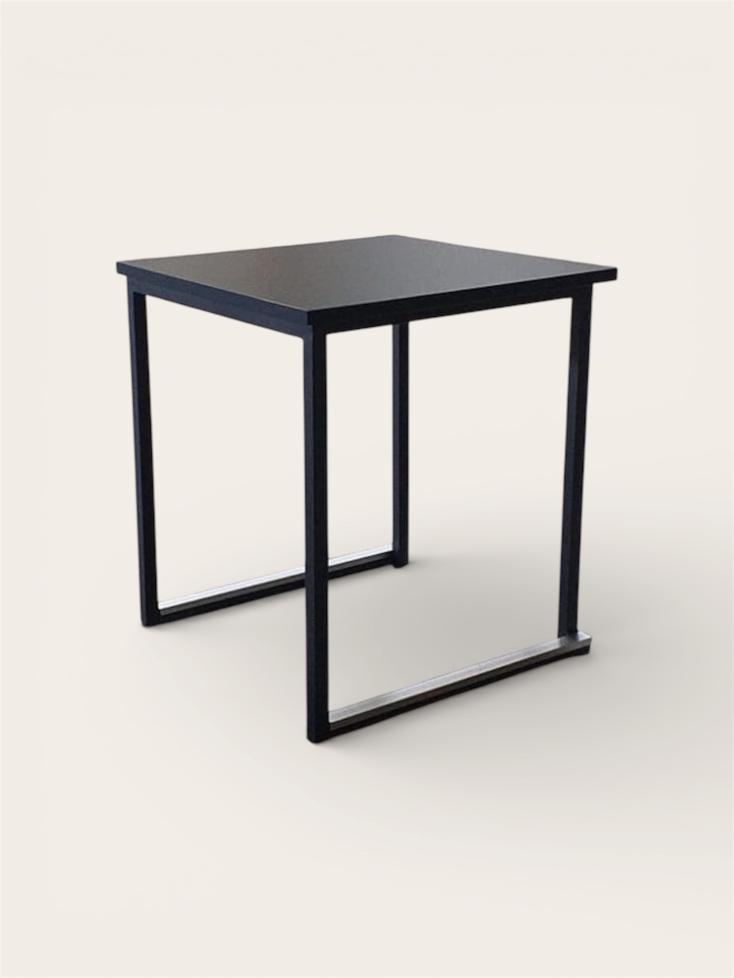 Tisch ”Time Square” 70×70, schwarz/schwarz mieten bei Northern Events
