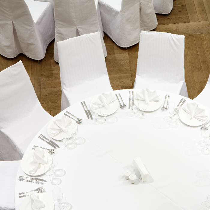 Tischdecke ▭ 130×220 cm – weiß mieten bei Northern Events