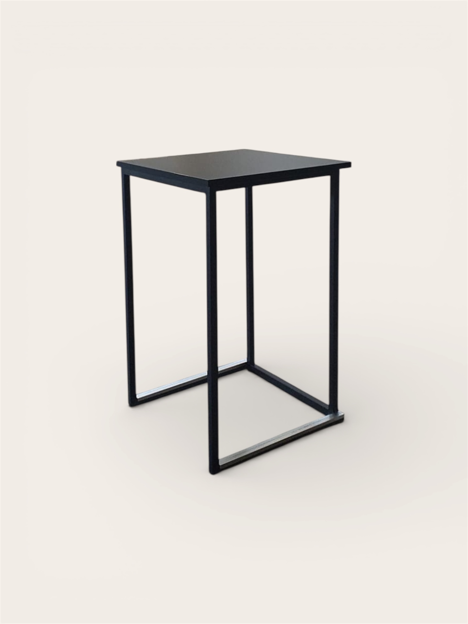 Stehtisch ”Time Square” 70×70, schwarz/schwarz mieten bei Northern Events