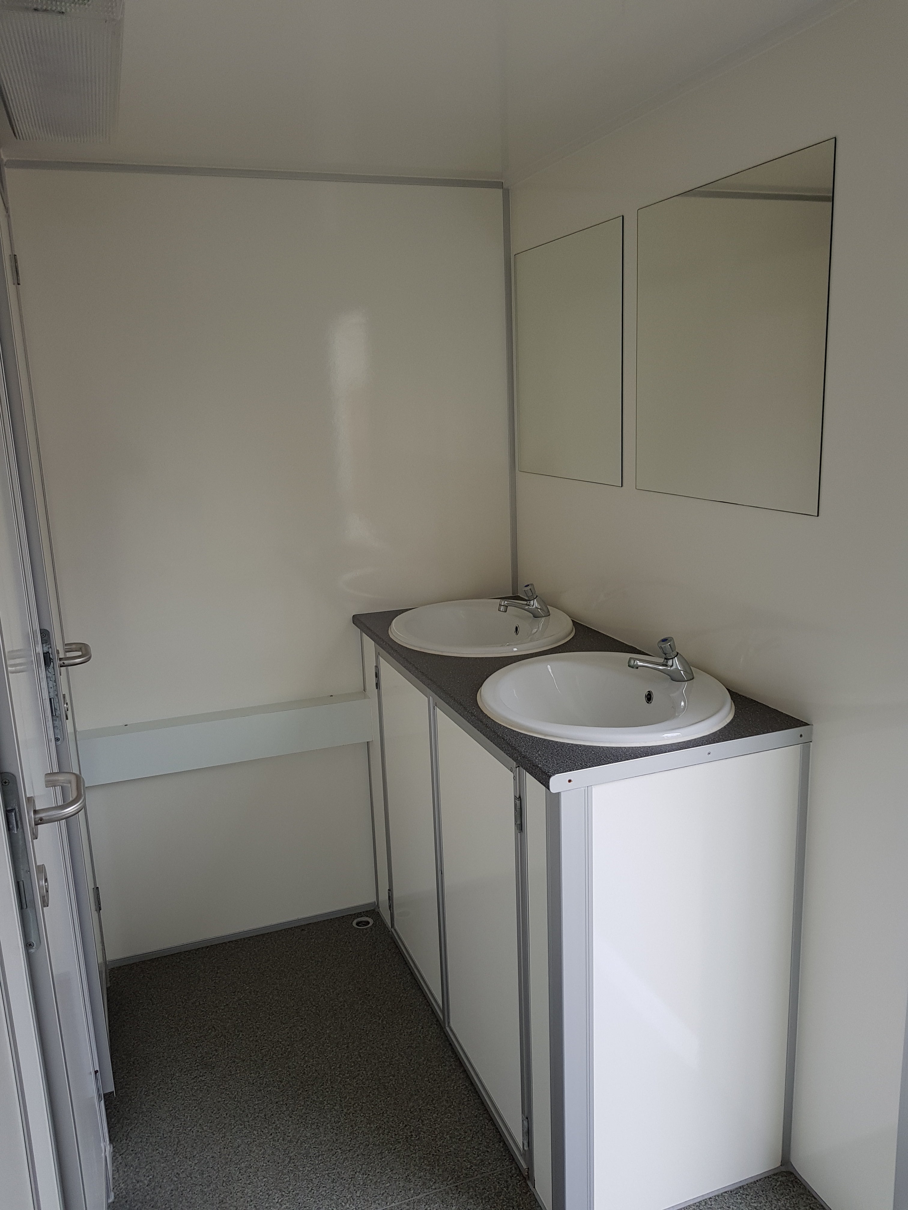 Toilettencontainer mieten – 3