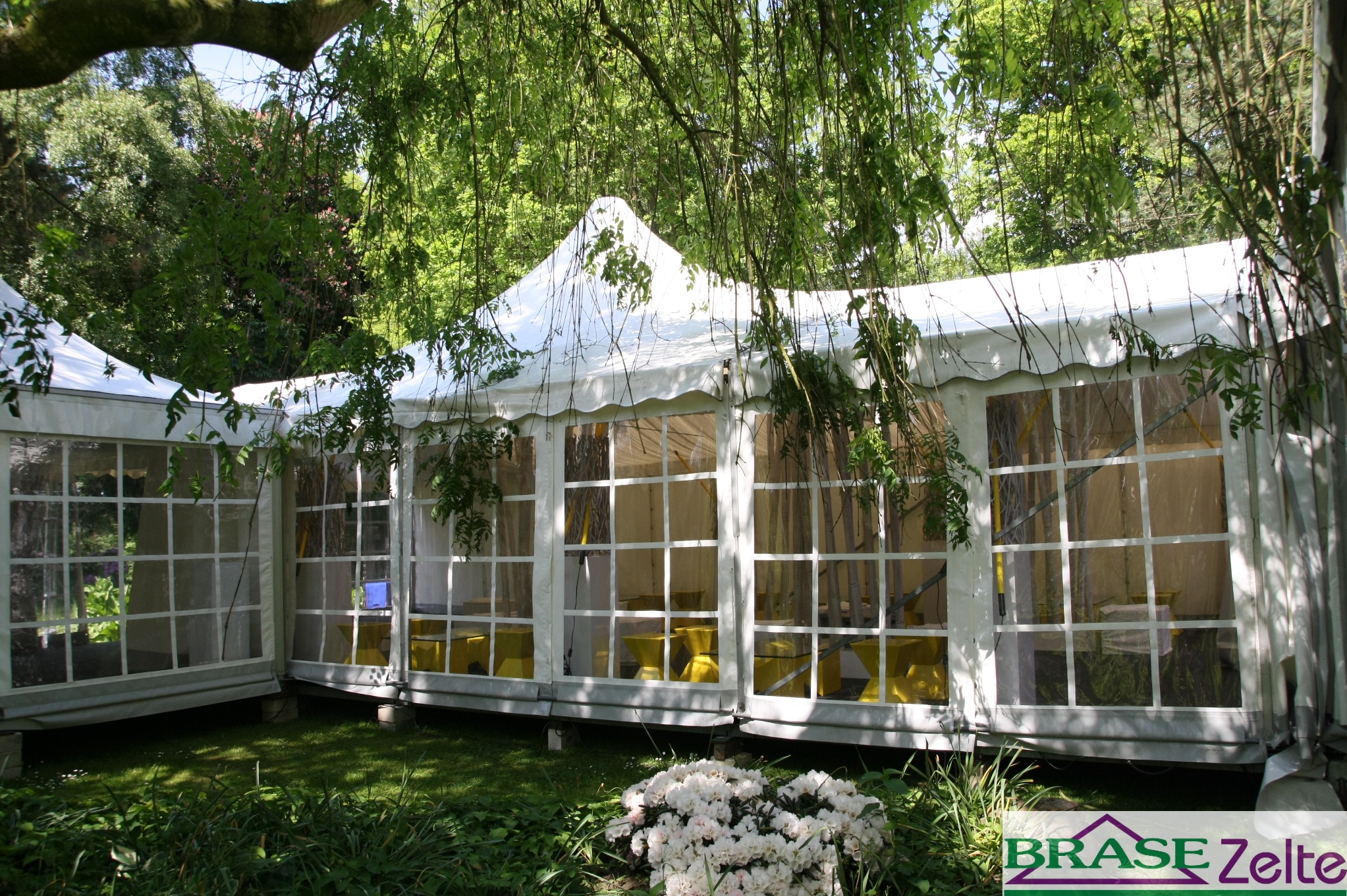 Groß- und Festzelte mieten bei Brase Zelte GmbH & Co KG