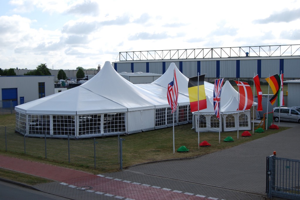 Zelt mit Extras mieten bei Brase Zelte GmbH & Co KG