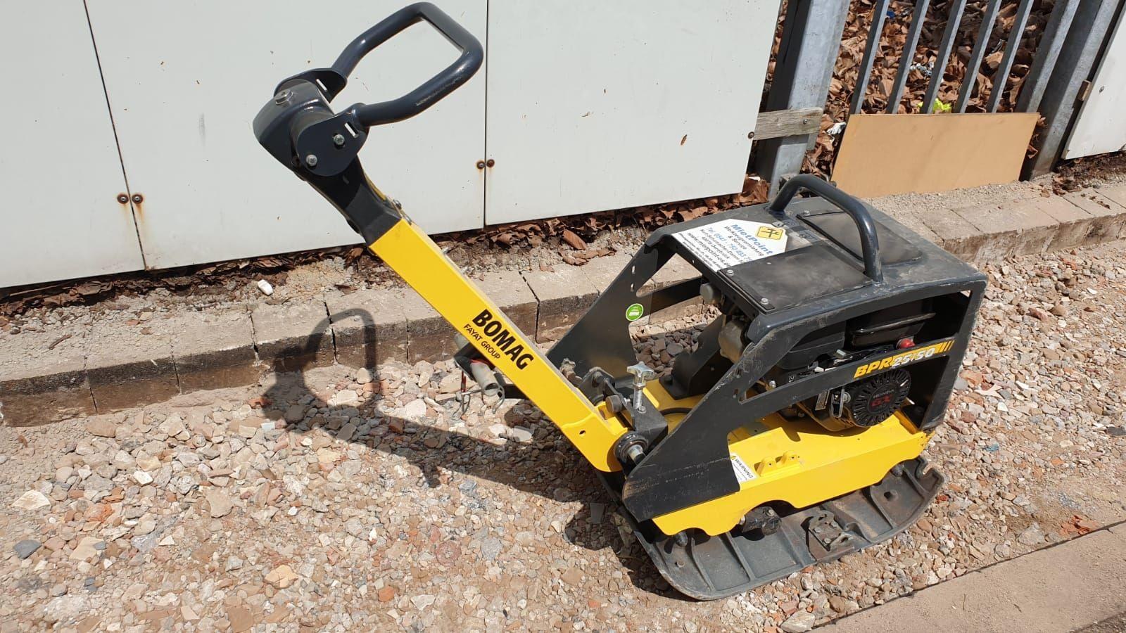 Rüttelplatte Bomag 140kg mieten in Osnabrück
