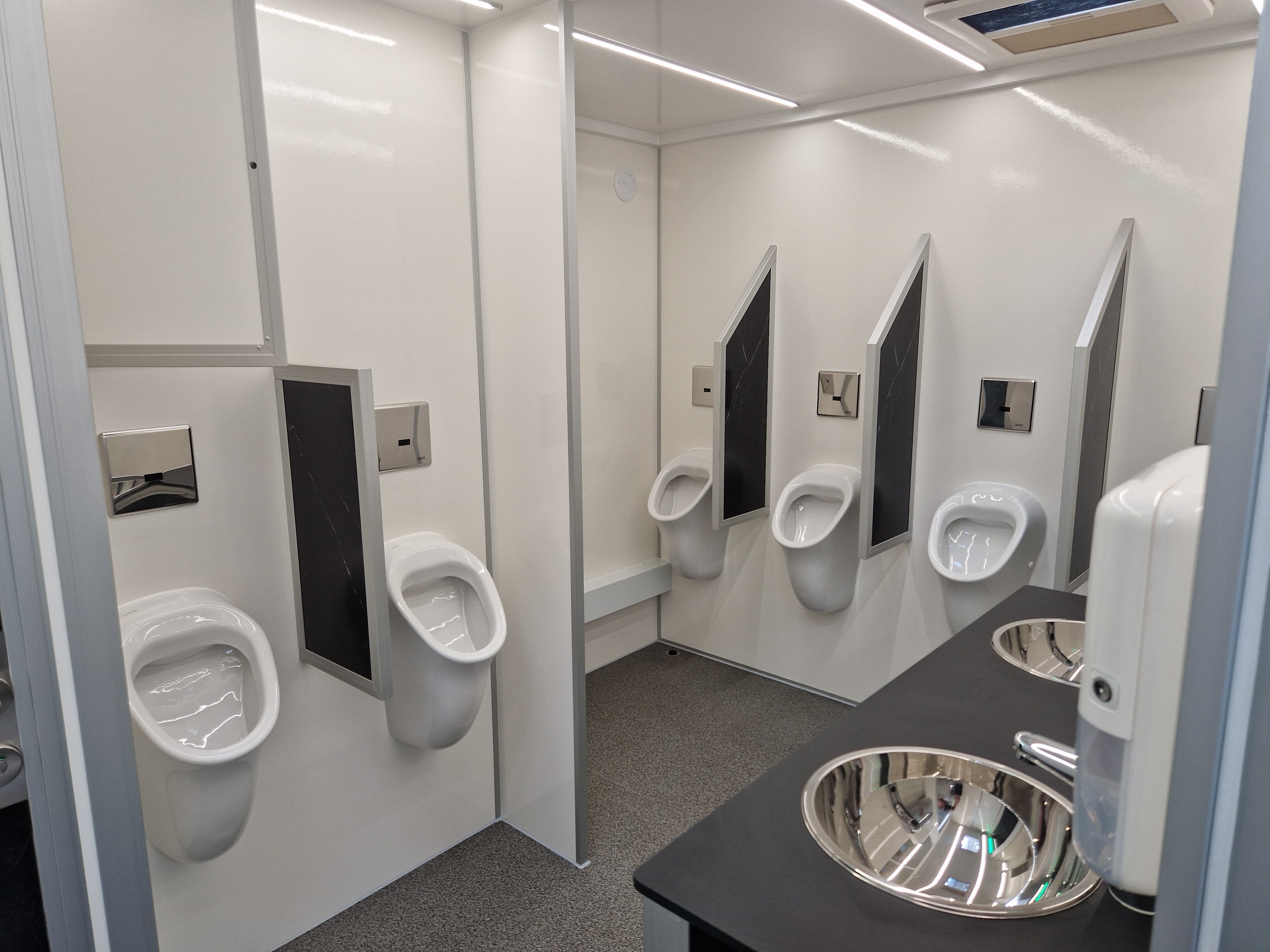 Neuer Toilettenwagen der Spitzenklasse – 4