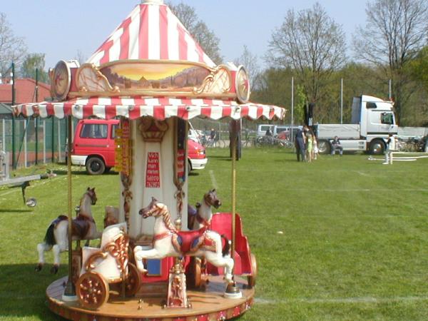 Mini Kinderkarussell „Nostalgie Pferdchenkarussell“ – 3