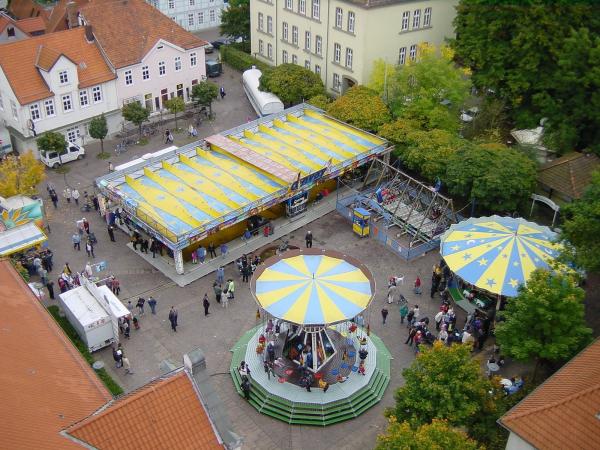 Komplett Eventpaket mit Karussell´s, Imbiss, Gastro und Zelt