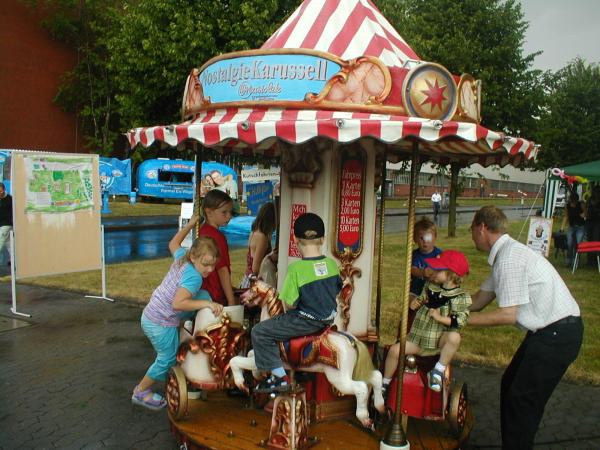 Mini Kinderkarussell „Nostalgie Pferdchenkarussell“ – 2