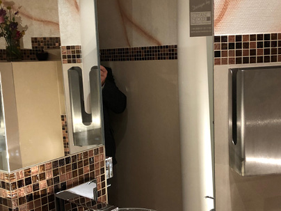 Luxus-Toilettenwagen Nobles Prestige mieten bei Forster GmbH