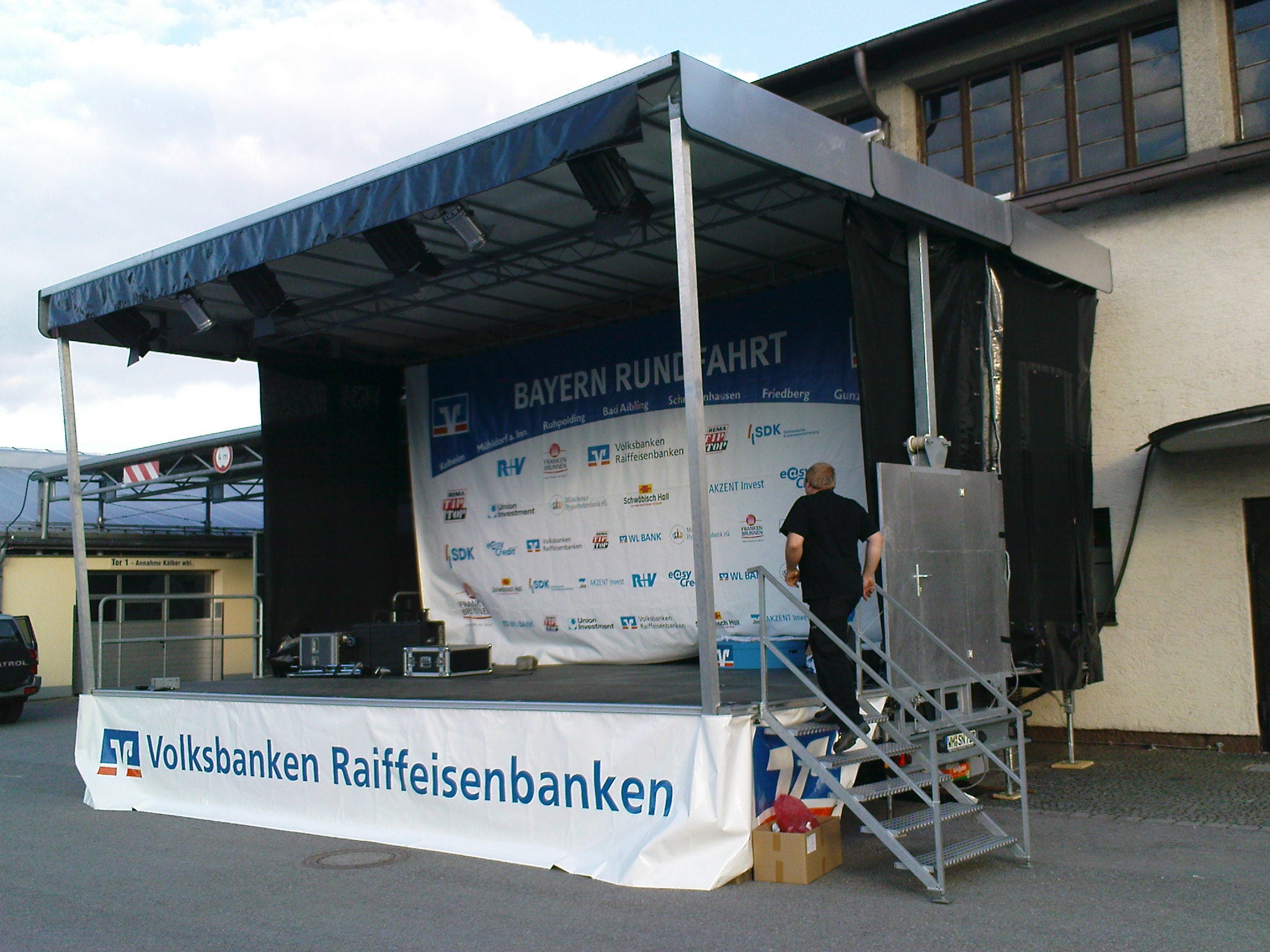 Trailerbühne / Bühnentrailer / Mobile Anhänger Bühne - Ultralite Pro Stage 8x6m