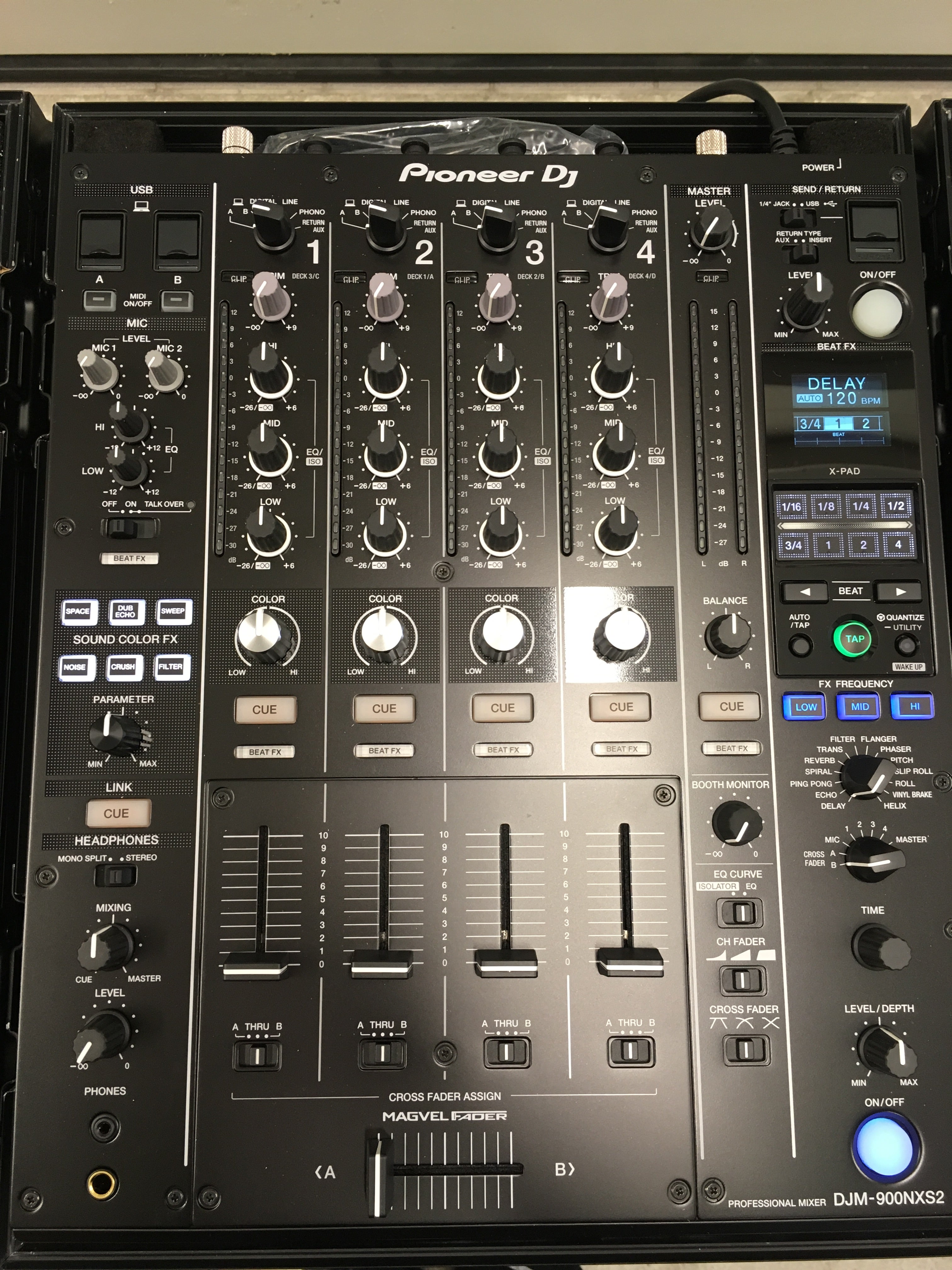 DJ Set-Pioneer DJM 900nxs2, CDJ 2000nxs2 – 2