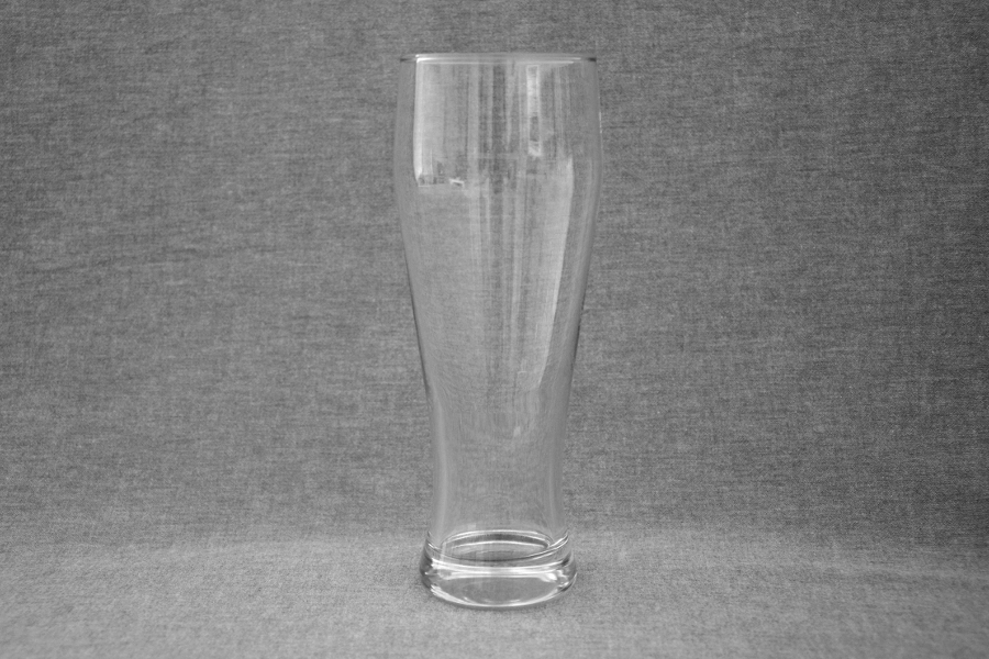 Weizenbierglas mieten bei Helmuths Party Welt