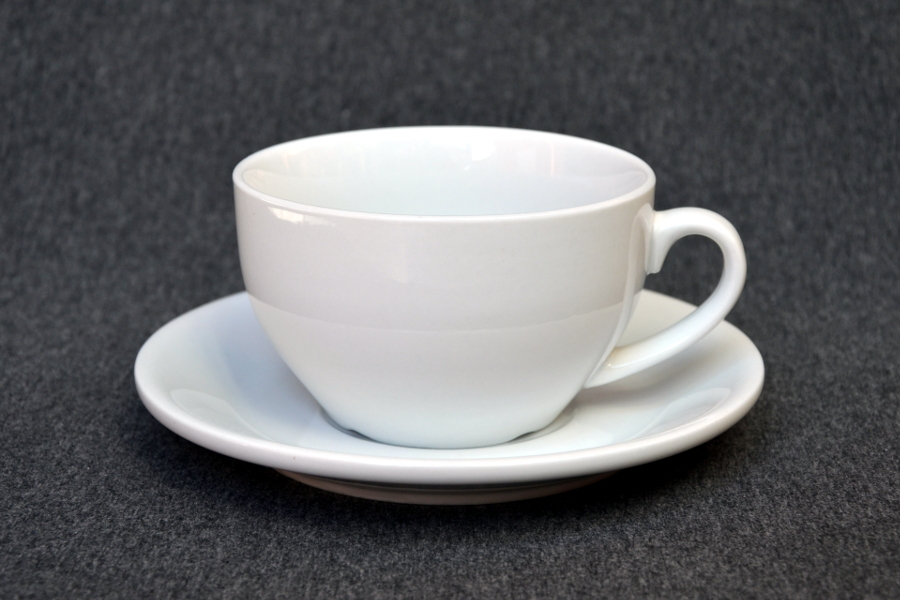 Cappuccinotasse mit Untere mieten bei Helmuths Party Welt