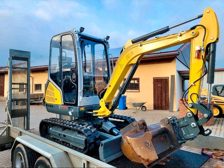 Minibagger 2,4t Wacker Neuson ET24 Baumaschine mieten in Freystadt – 3