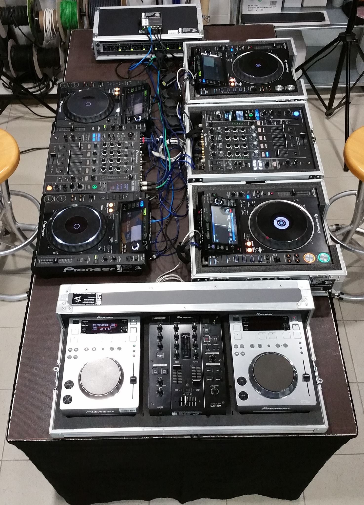 Pioneer DJ Case , 2x CDJ-350 Mediaplayer + DJM-350 Mischpult. Tolles DJ Set für Aufzeichung & Wiedergabe – 3