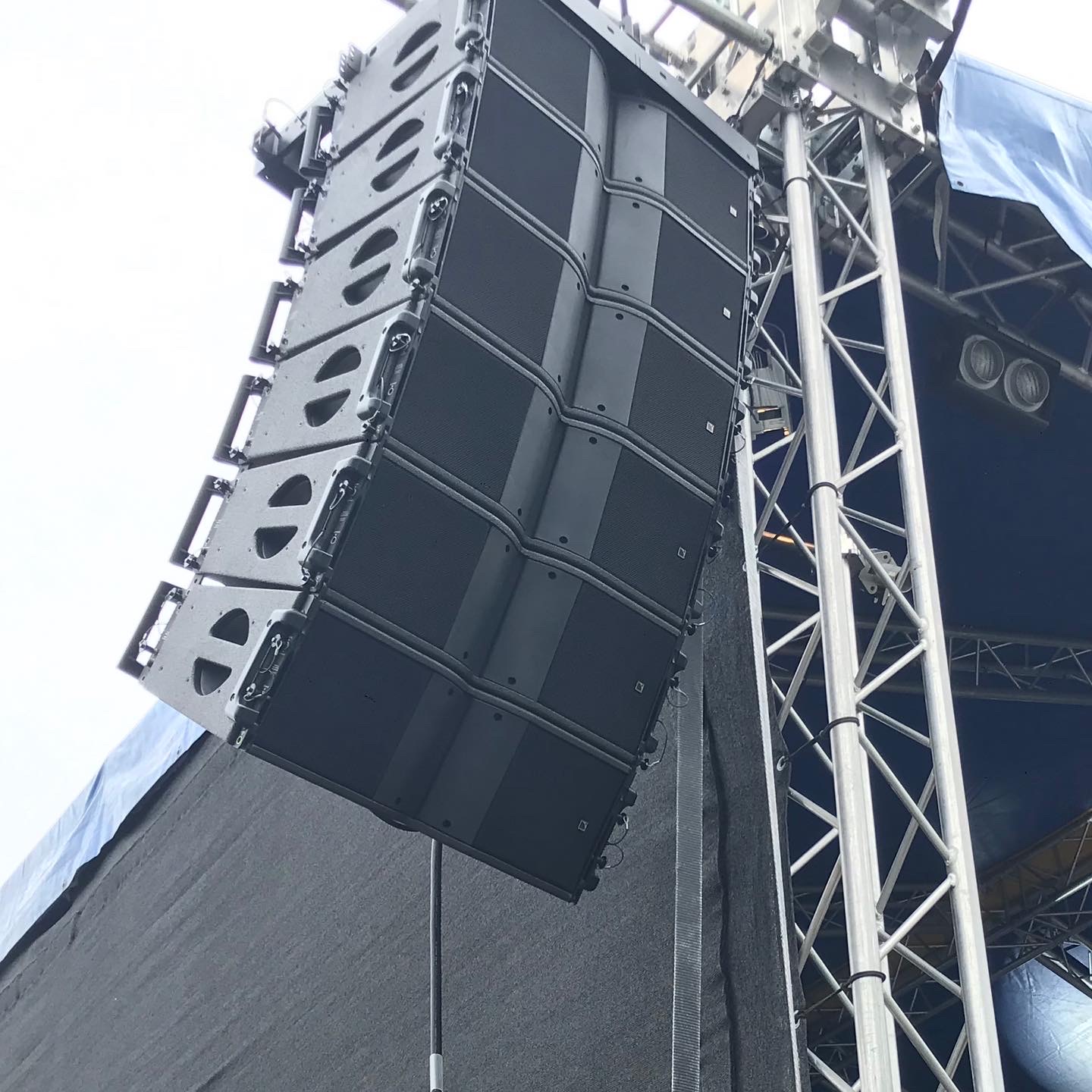 Tonsystem 5 L-Acoustics KARA 1 mieten bei LTT Eventtechnik, Inhaber Sven Zarske