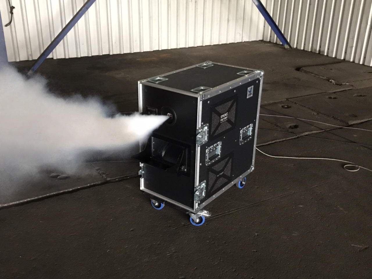 Smoke Factory Fan Fogger EC 2.6 mieten bei LTT Eventtechnik, Inhaber Sven Zarske