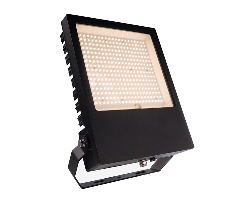 KAPEGO ATIK LED 240 Watt mieten bei LTT Eventtechnik, Inhaber Sven Zarske