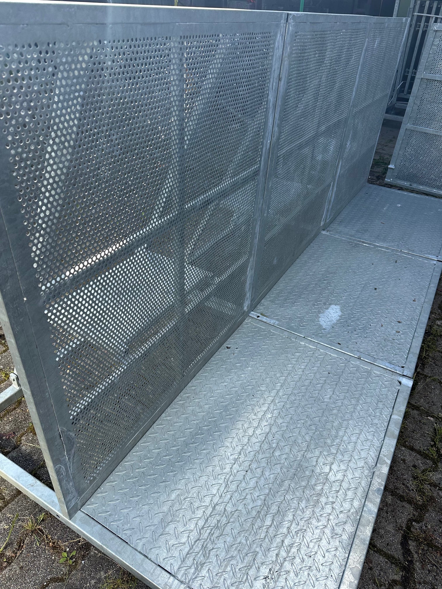 Stage Barrier/ Crash Barrier / Wellenbrecher klappbar – 3